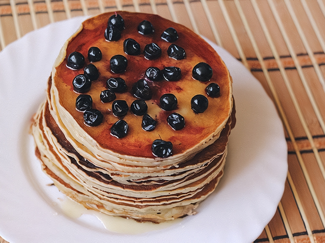 Pancake with Honey and Blueberries