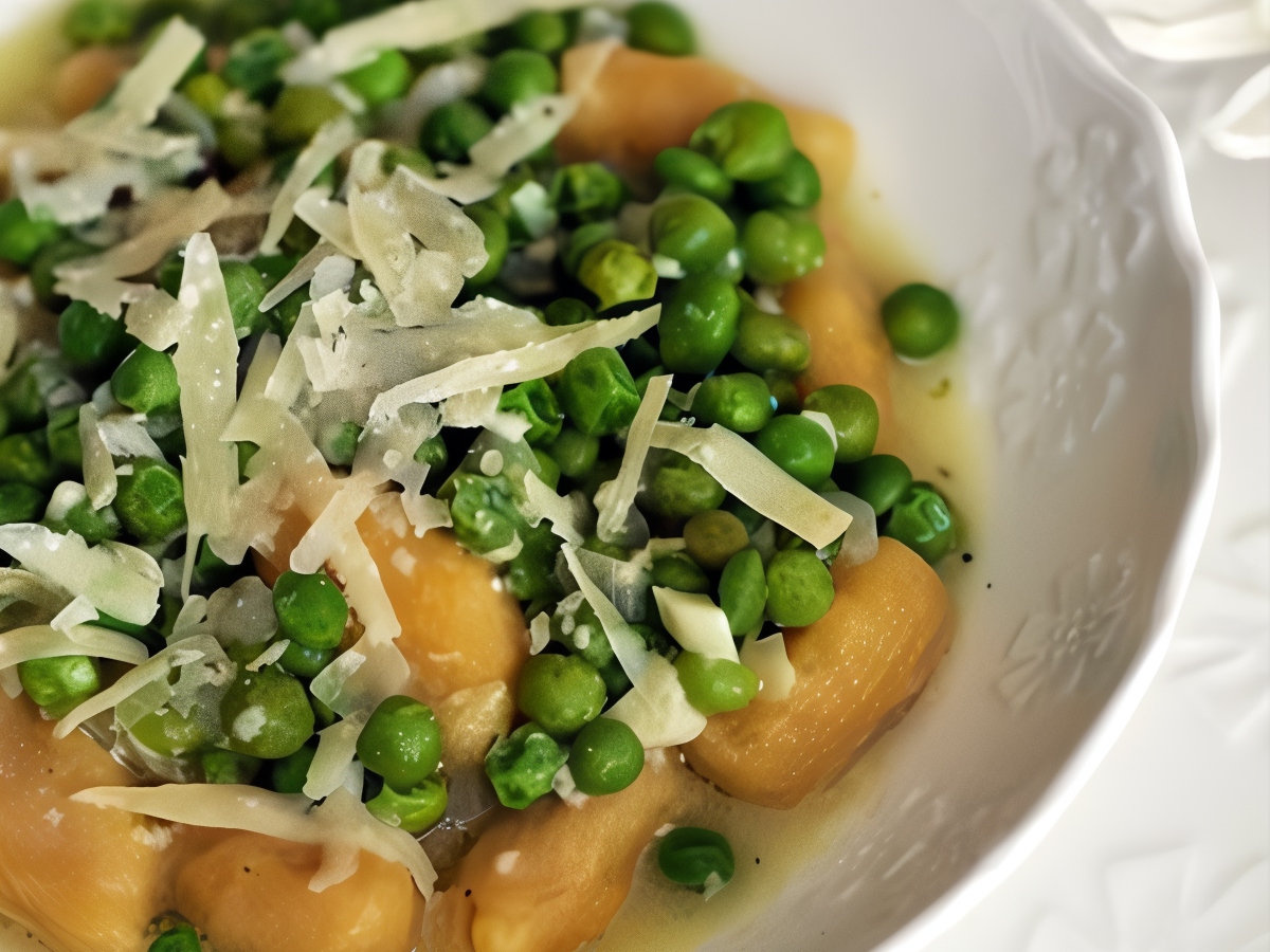 Pasta with Garlic-Almond Sauce, Mint, Basil, and Peas