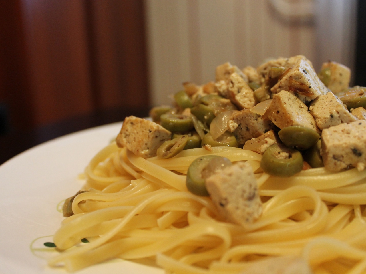 Pasta with Tofu and Olives