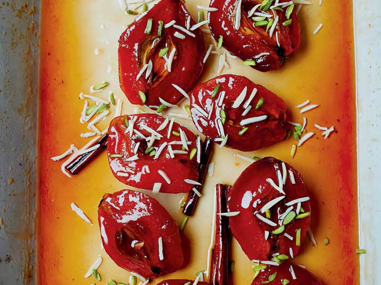 Baked Quince with Nuts