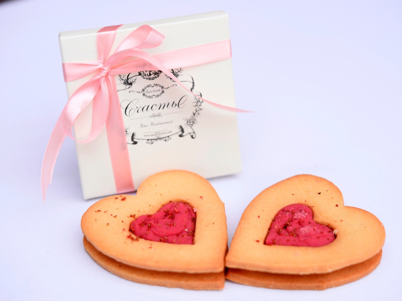 Gingerbread Cookies with Cranberries and Pink Pepper