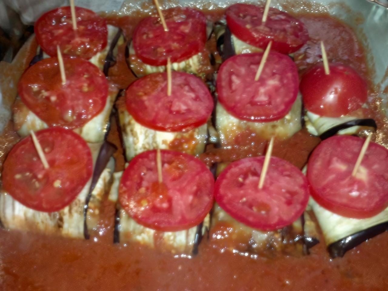 Baked Eggplant Rolls with Meat and Nuts