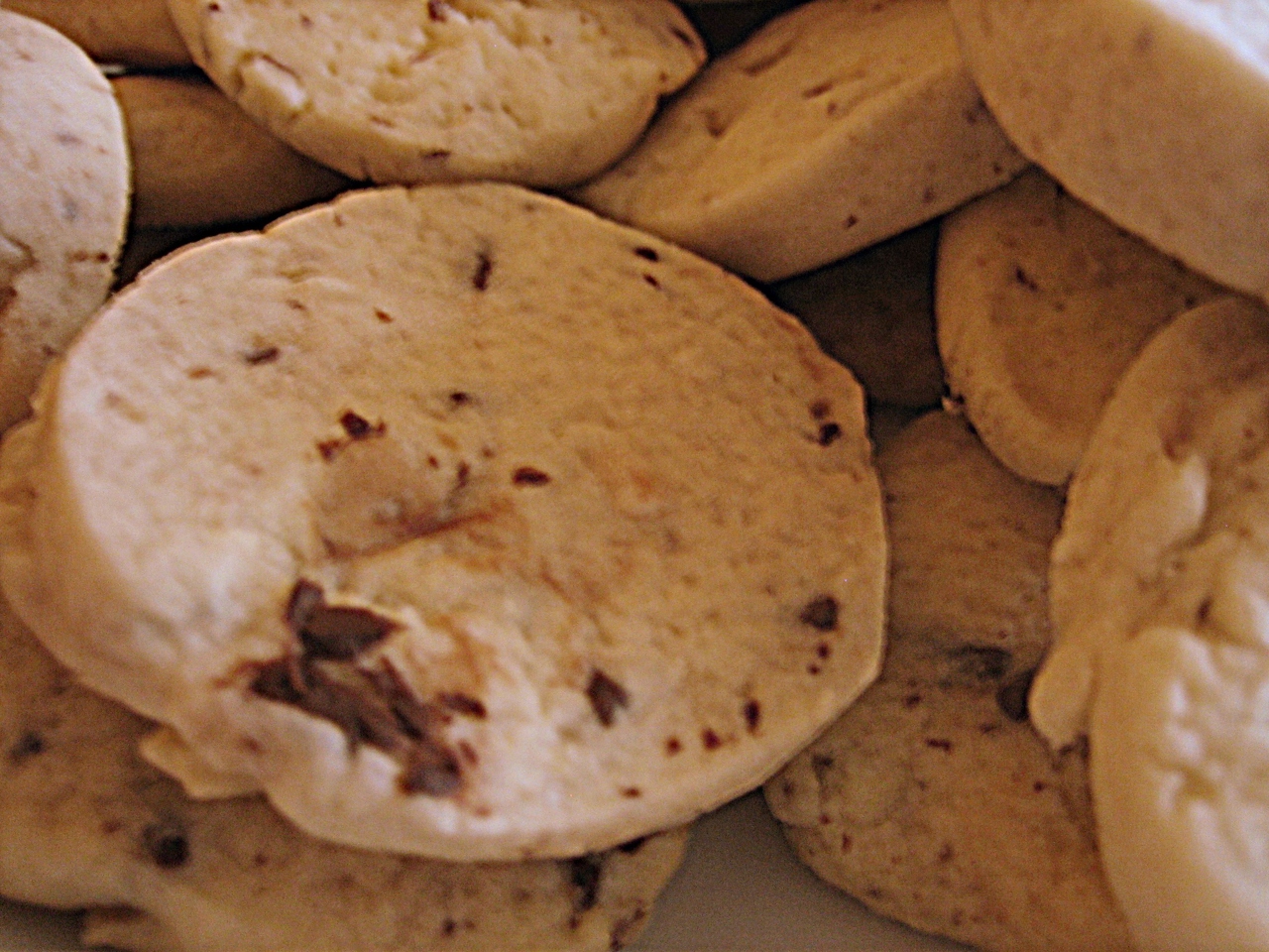 Shortbread Cookies with Hazelnuts and Chocolate