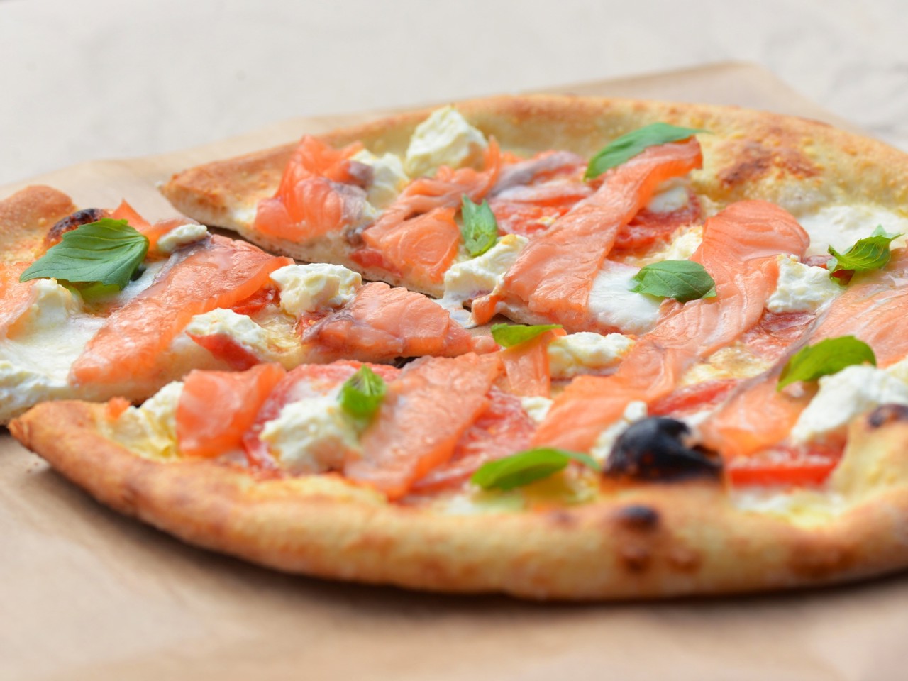 Pizza with Philadelphia and Marinated Salmon
