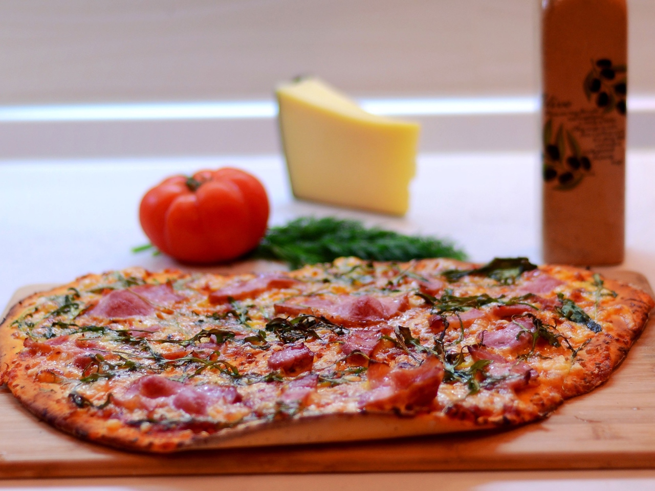 Pizza with Bacon, Cheese, and Arugula