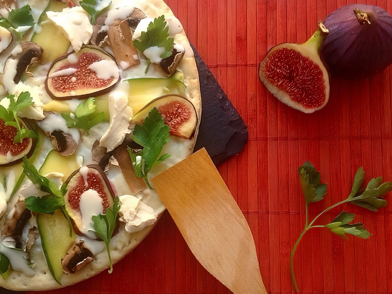 Fig and Zucchini Pizza