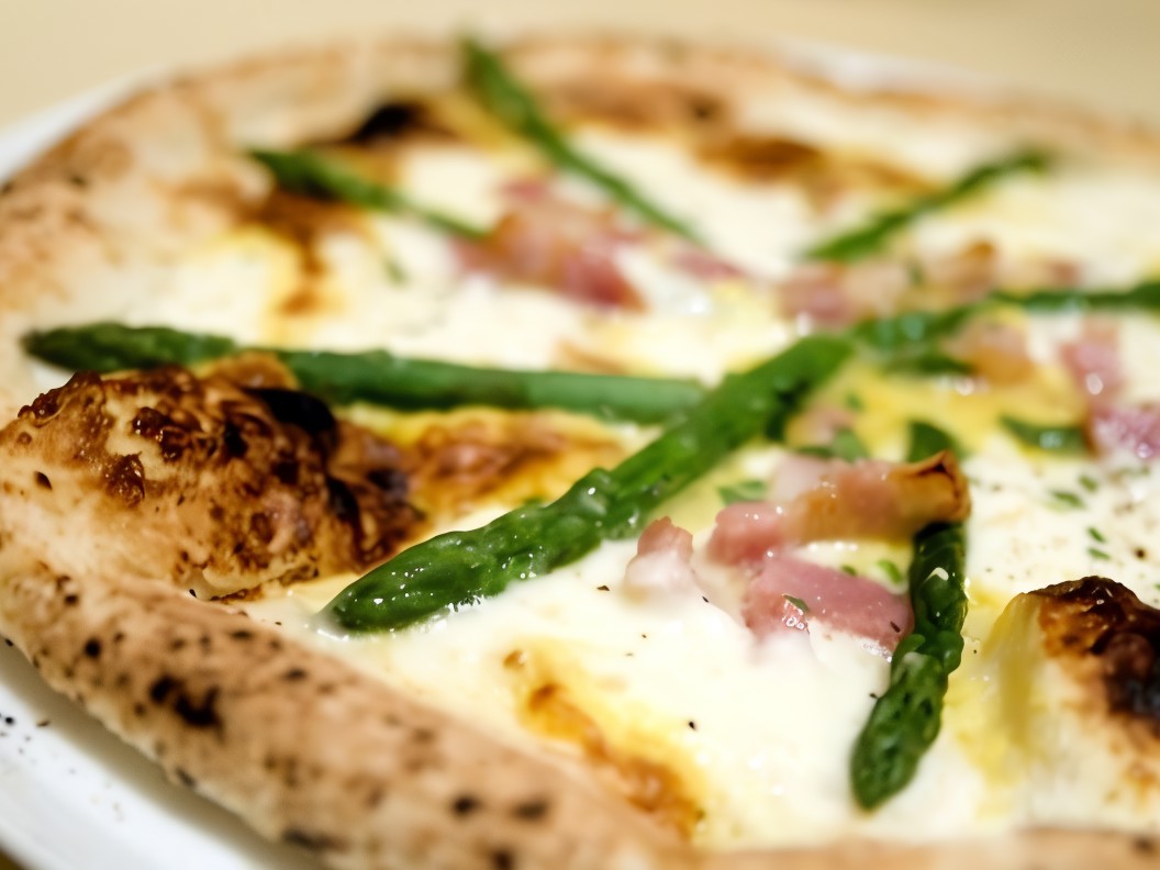 Asparagus Pizza