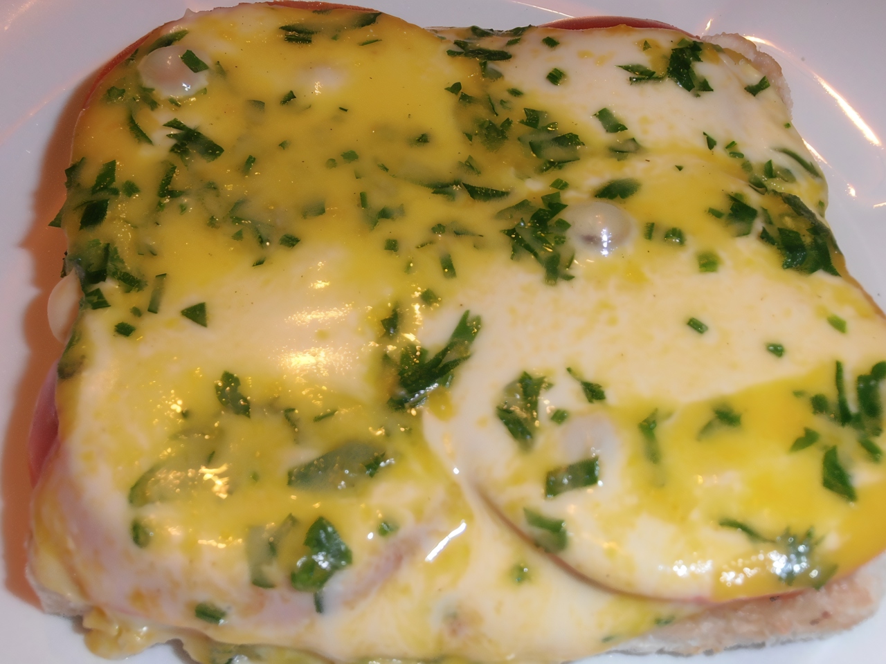 Spicy Sandwich with Anchovy Butter and Tomato