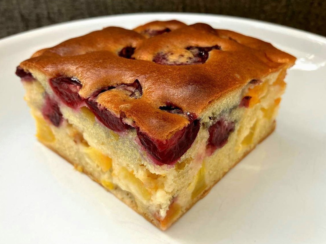 Pie with Apricots, Peaches, and Cherries