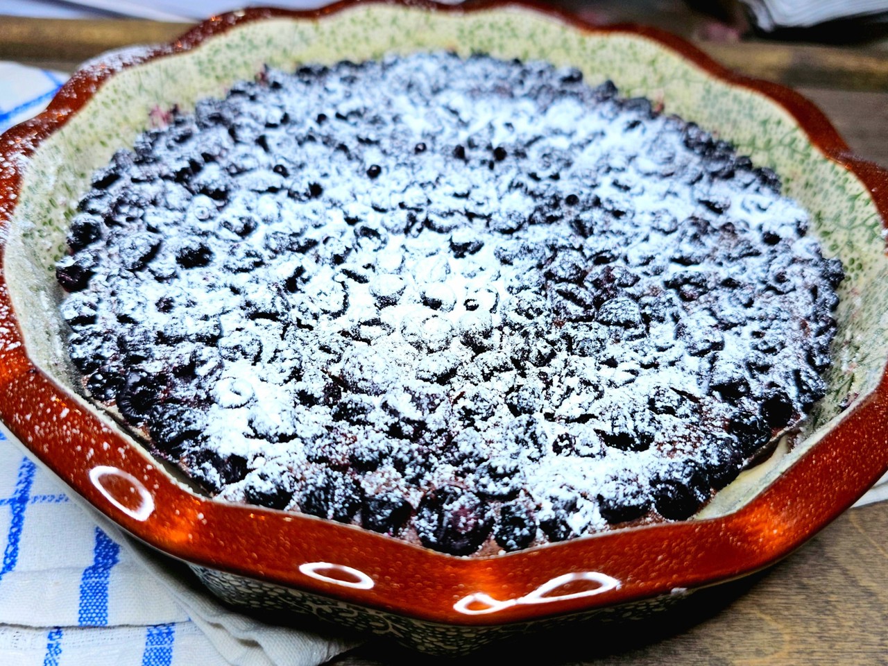 Black Currant Pie