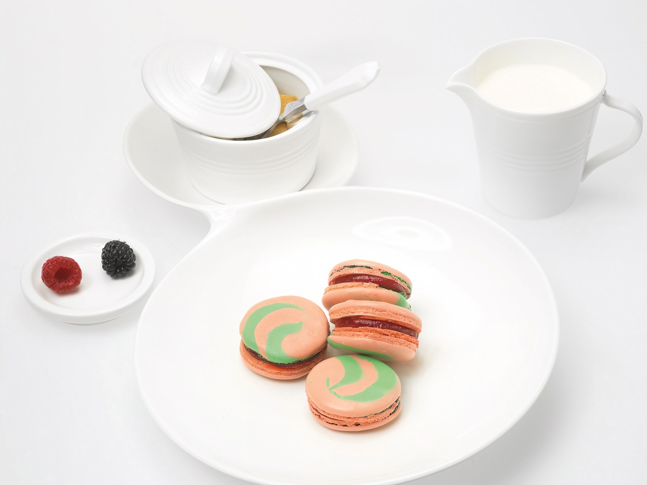 Raspberry and Anise Macaron