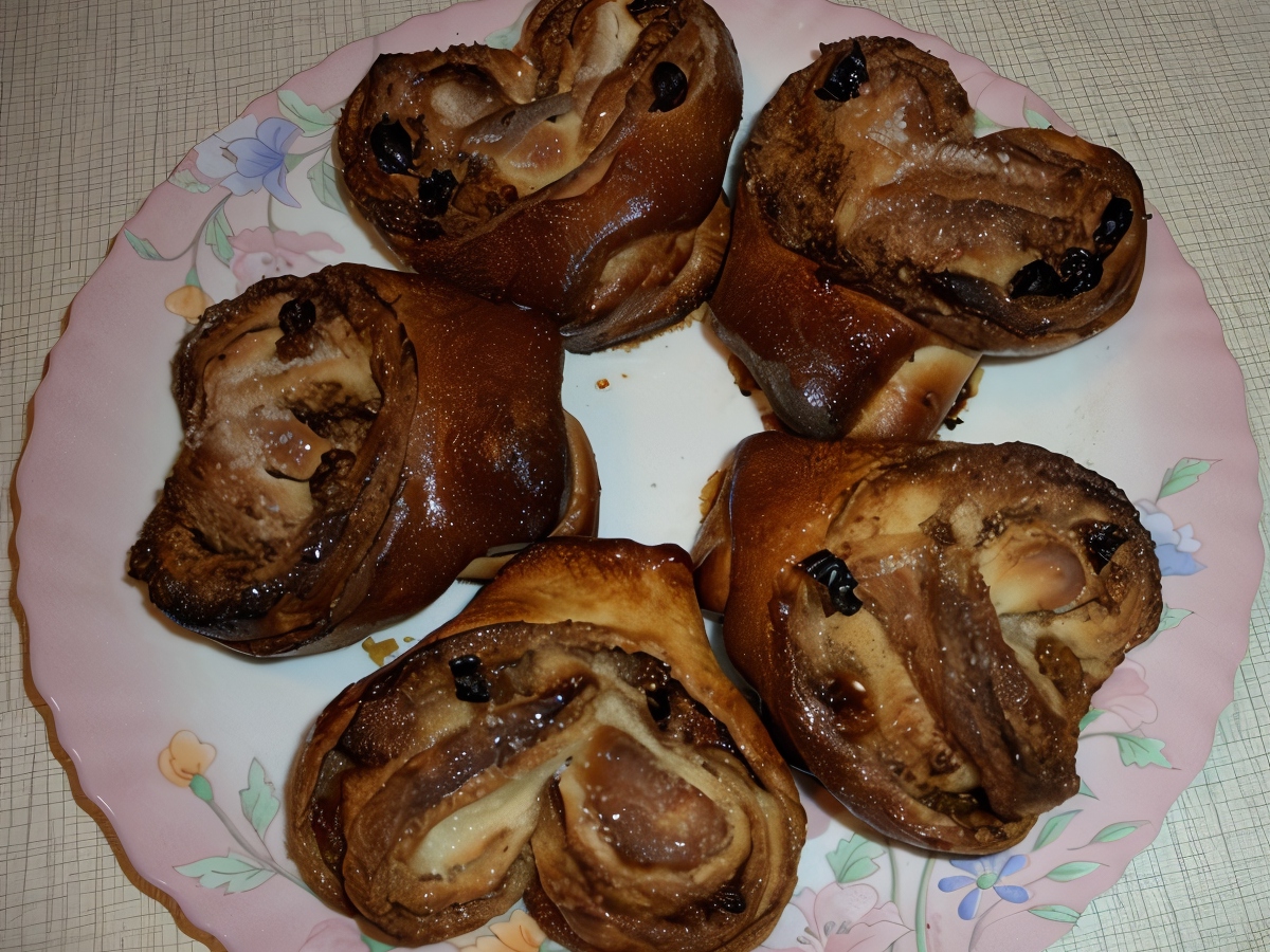 Raisin and Cinnamon Rolls