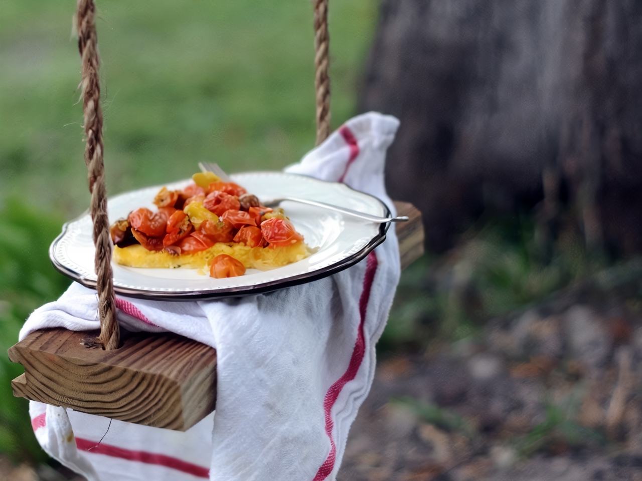 Polenta with Tomato Sauce and Basil