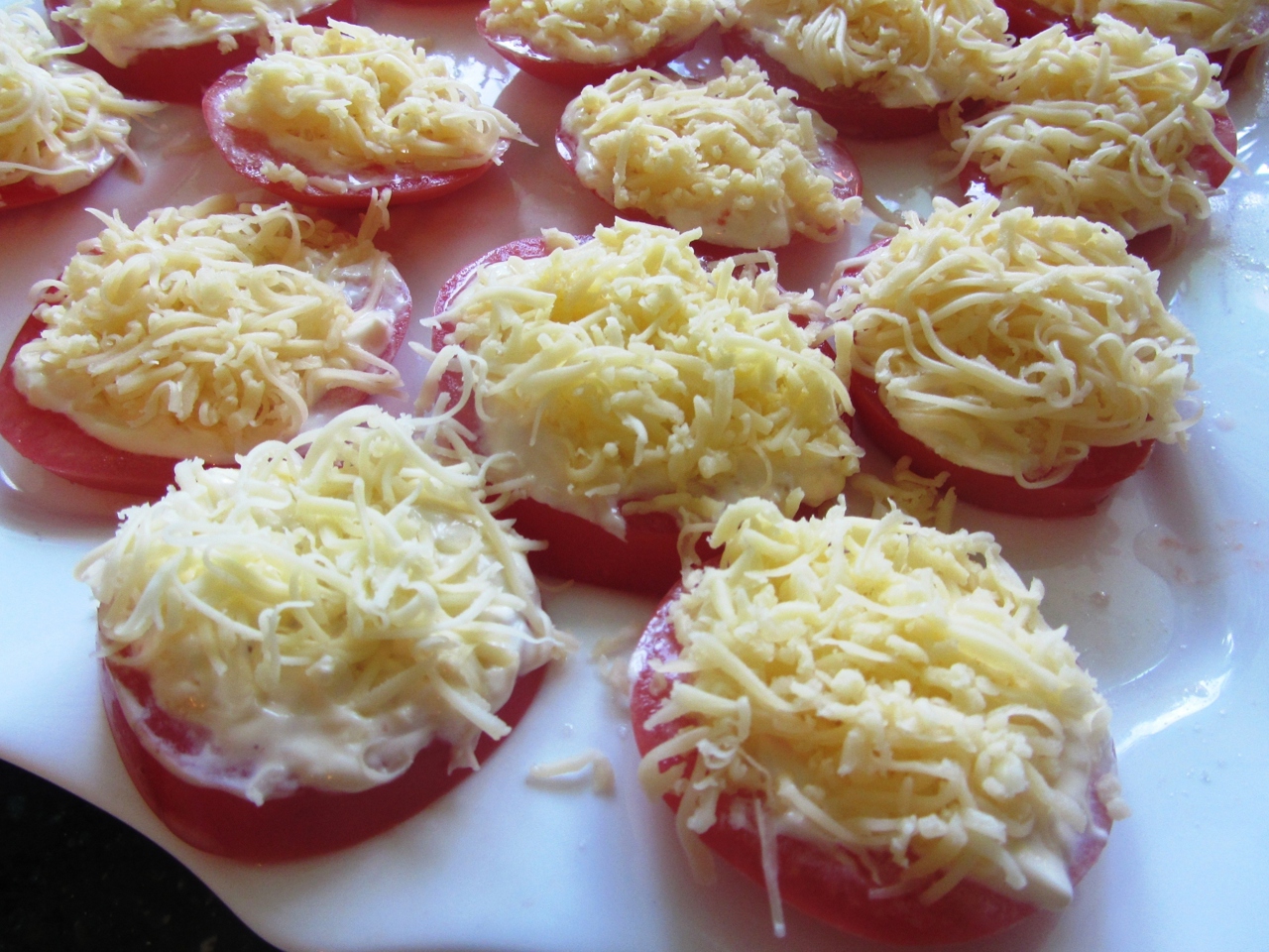 Tomatoes with Cheese