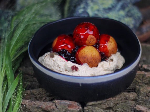 Doughnuts with Black Currant Sauce and Condensed Milk