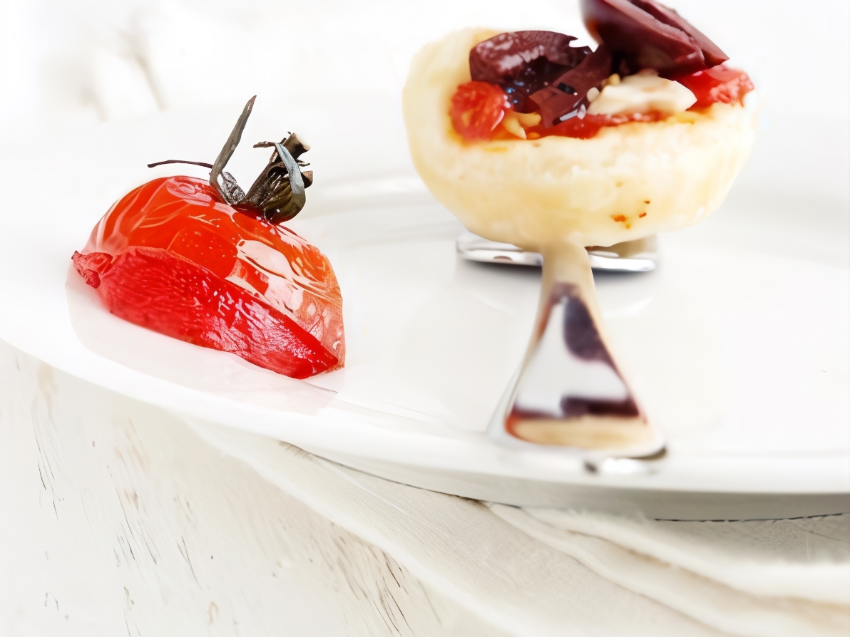 Portion Cakes with Tomatoes