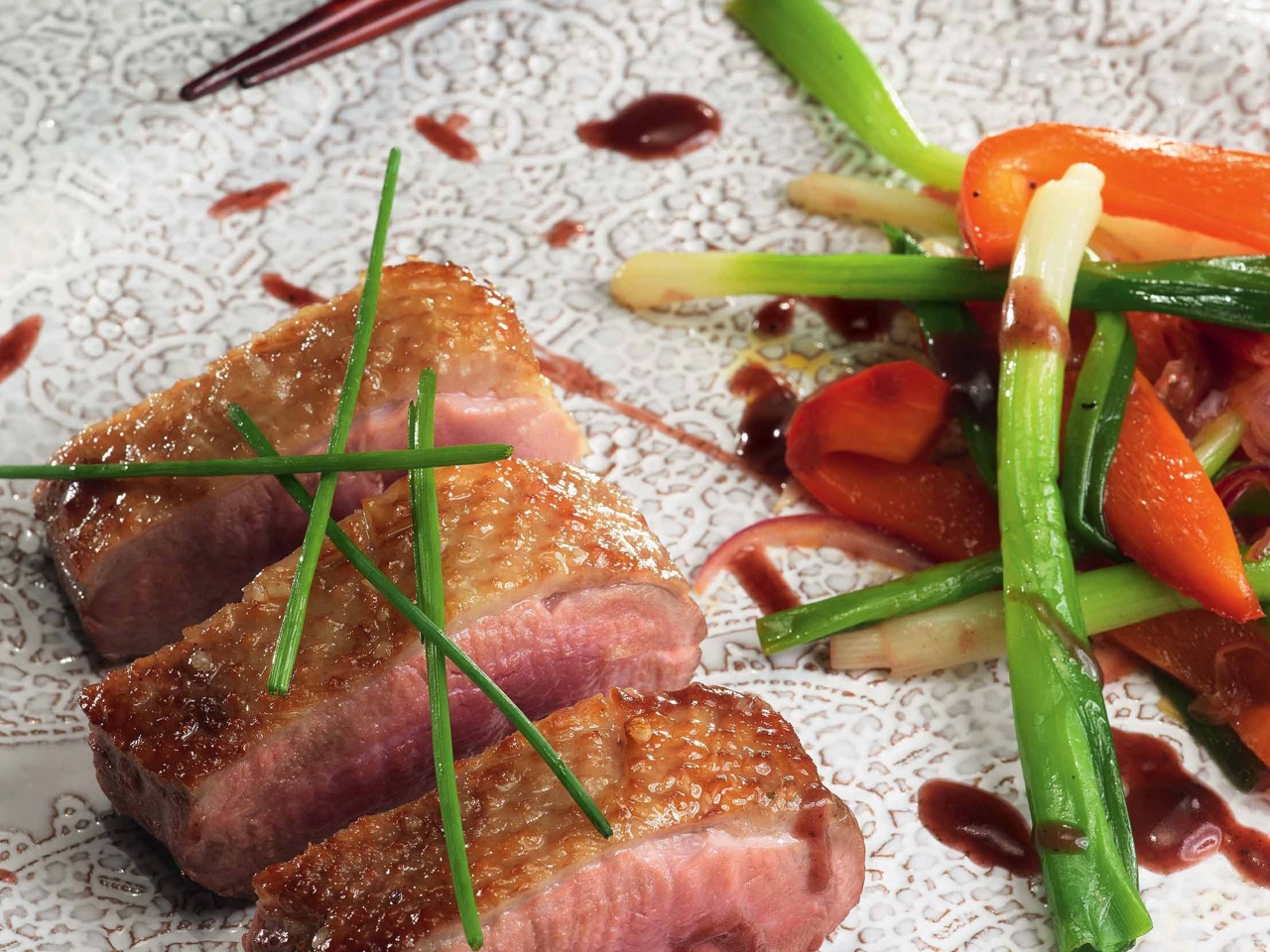 Spicy Duck with Leek and Bell Pepper Stew