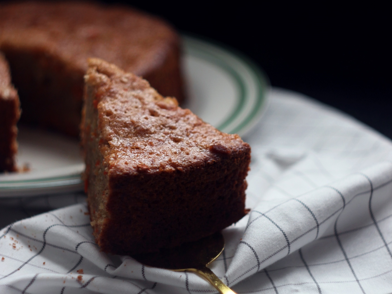 Spicy Banana-Carrot Cake