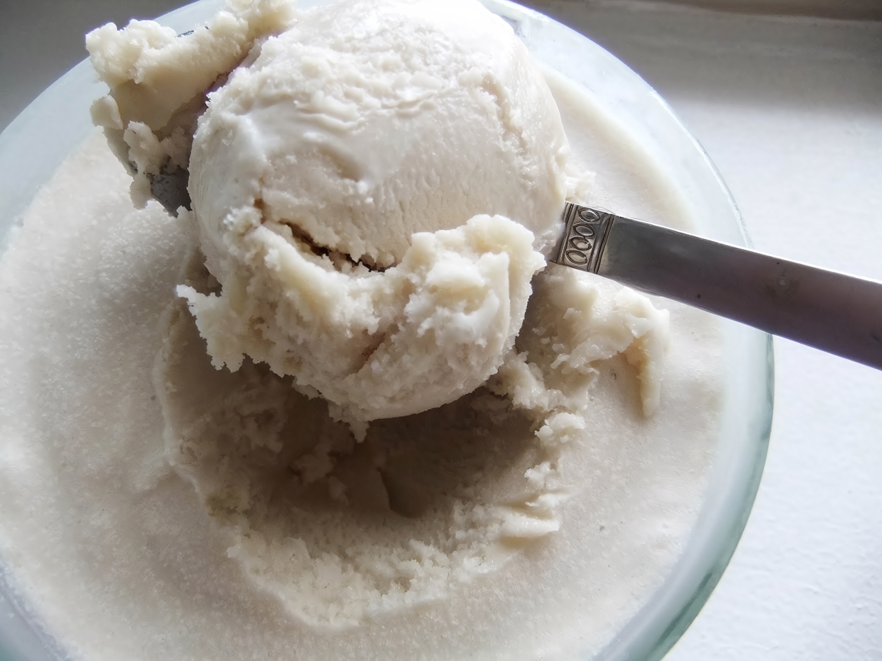 Simple Butter Ice Cream