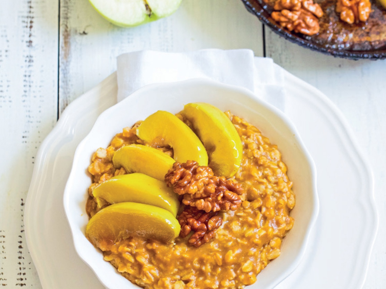 Spiced Porridge with Caramelized Apple and Walnuts