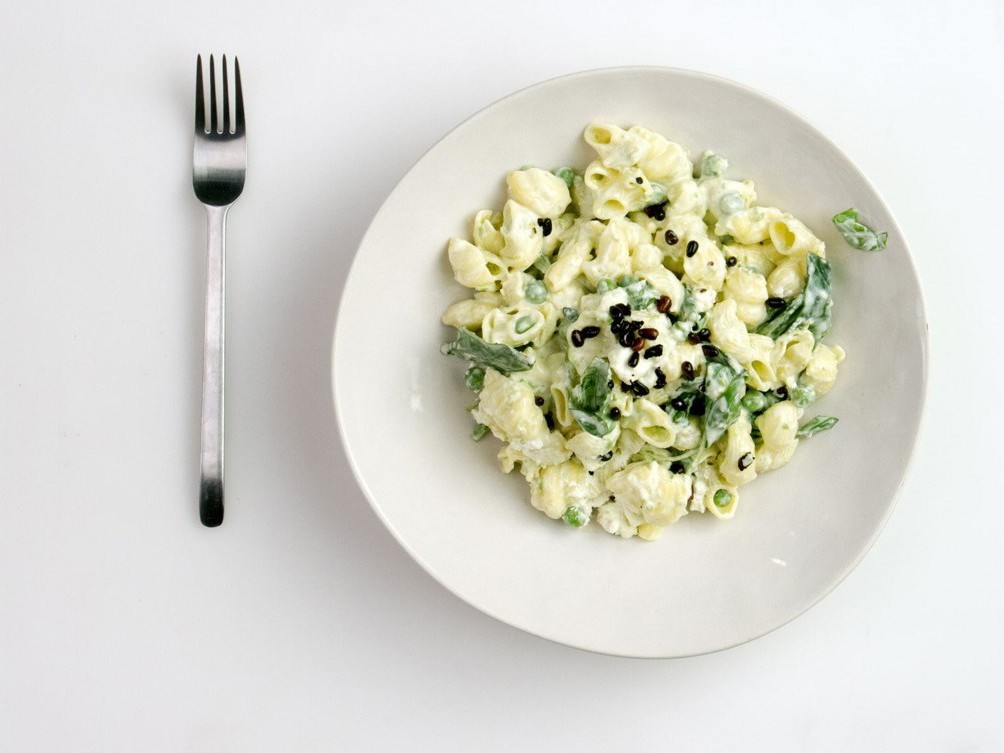 Conchiglie Pasta with Yogurt, Green Peas, and Chili