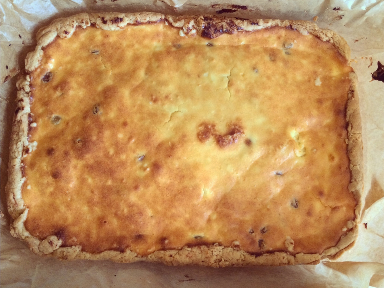 Crumbly Cottage Cheese Pie