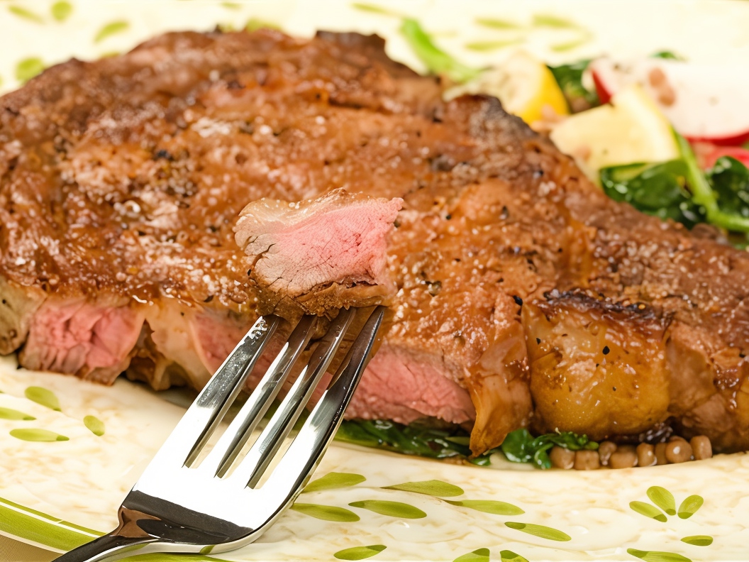 Ribeye Steak with Spices, Wine Sauce, and Parsnip Purée