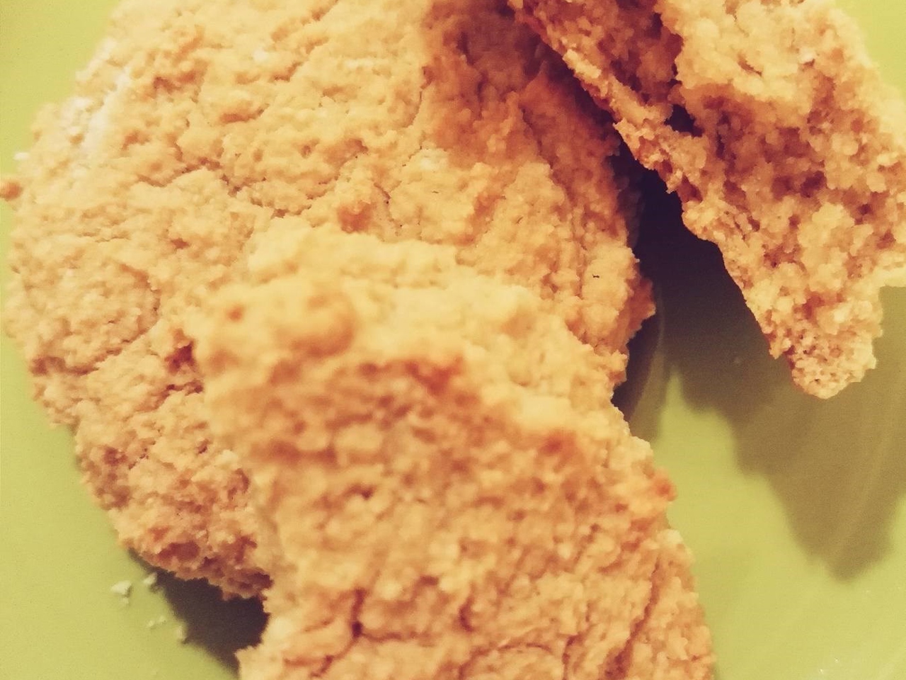 Rice Cookies with Cashews and Ginger