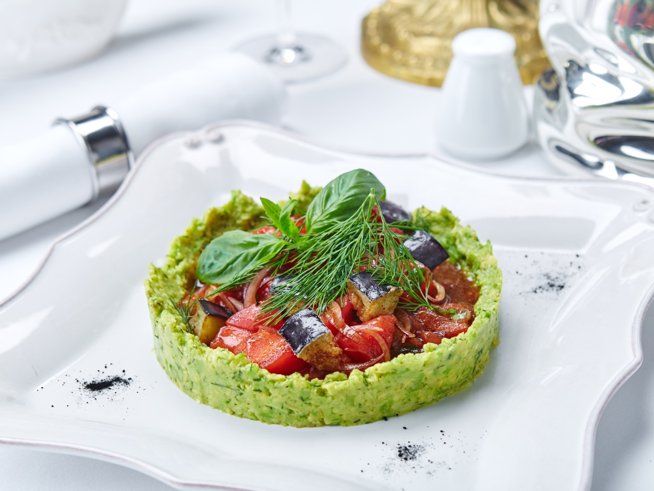 Pink Tomatoes with Avocado in BUONO