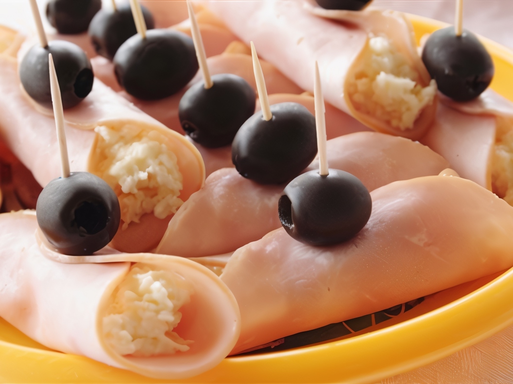 Ham and Cream Cheese Rolls