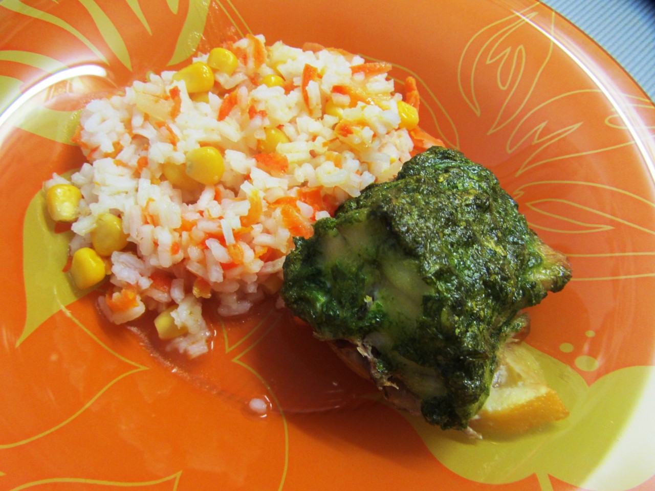Fish with Paste Baked on Lemon