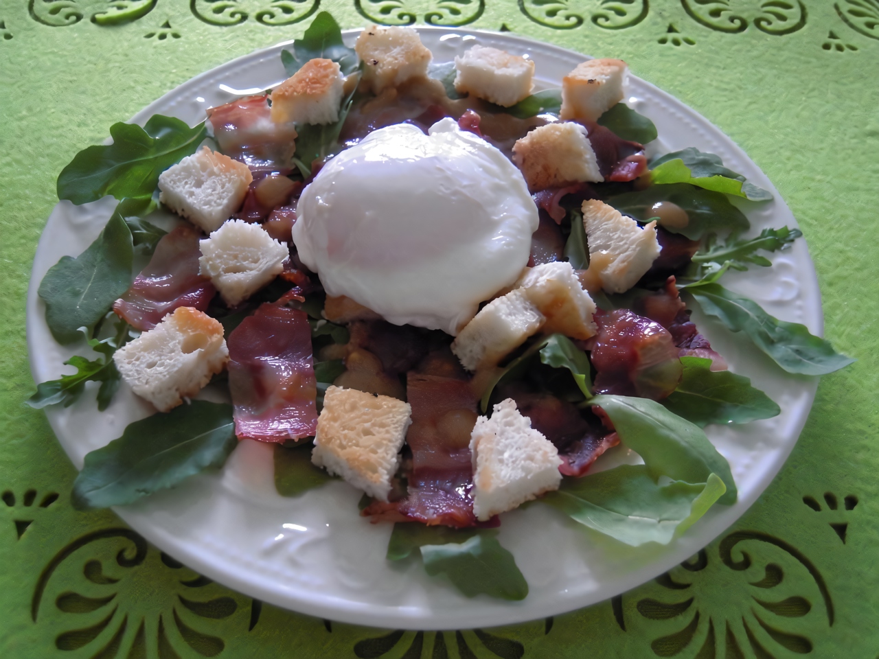 Frisée Salad with Poached Eggs and Bacon
