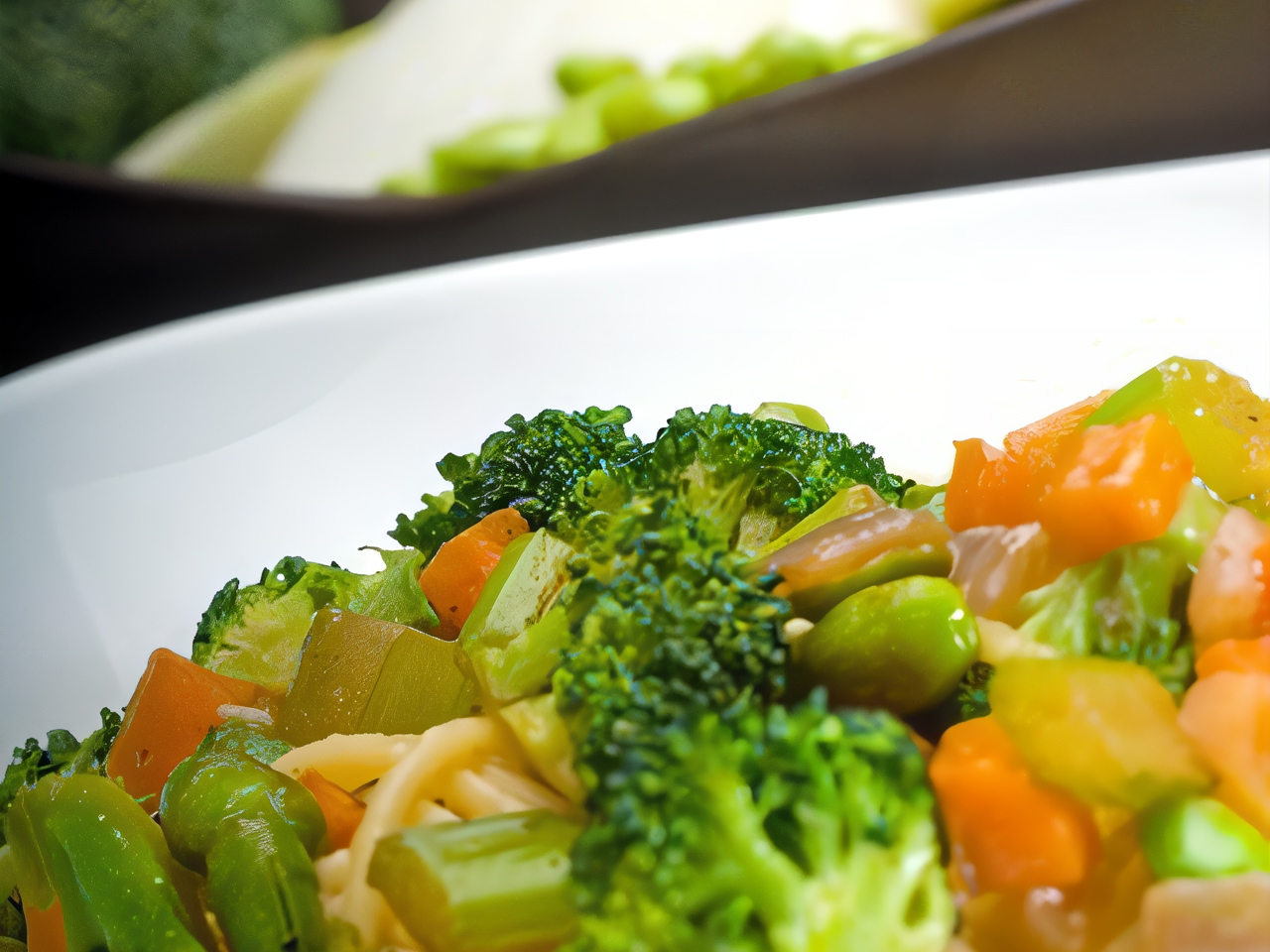 Udon Salad with Cucumbers, Broccoli, and Peas