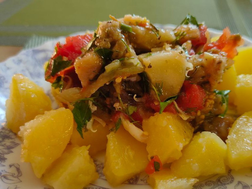 Roasted Vegetable Salad with Cheese