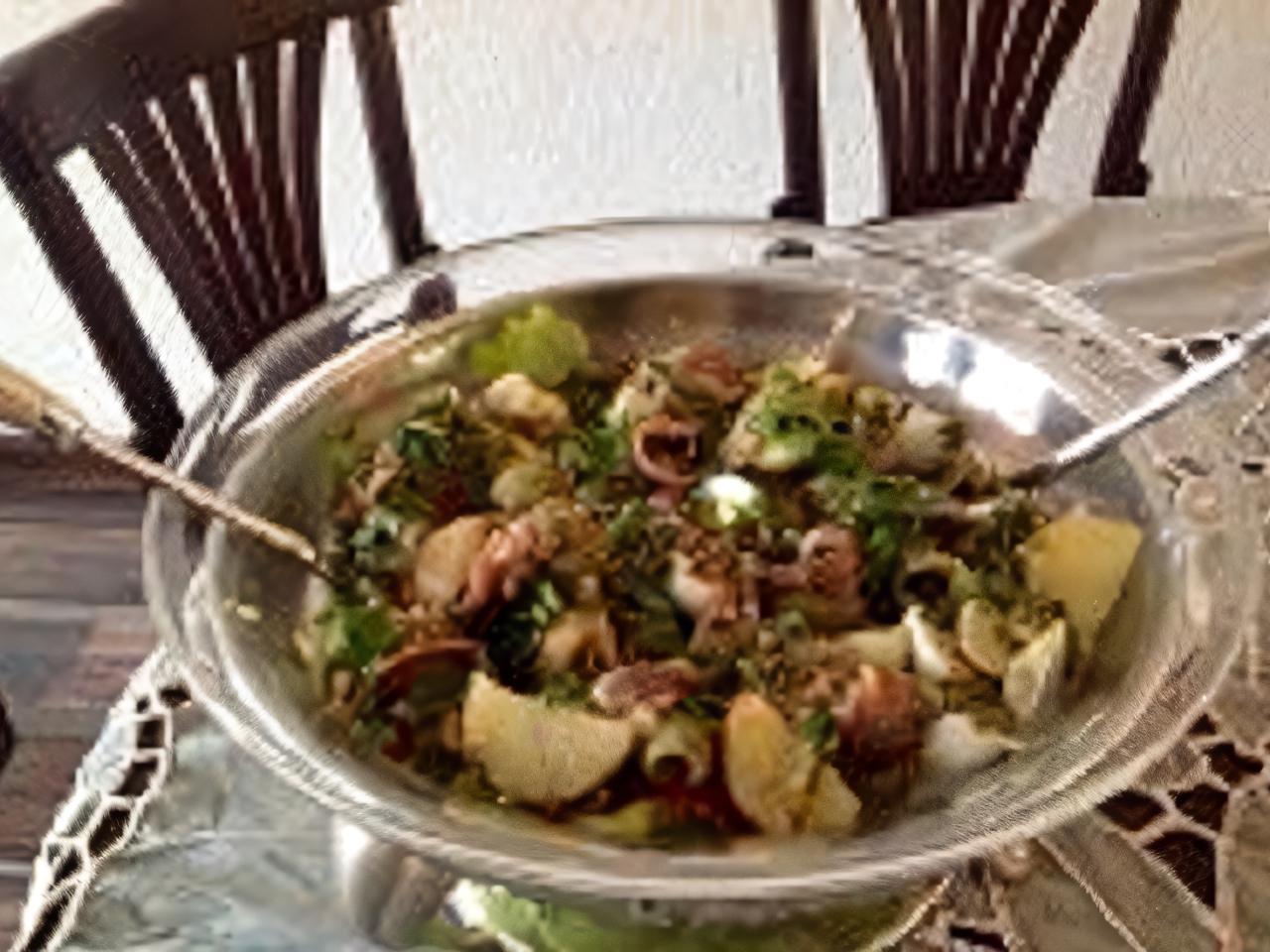 Niçoise Salad with Green Beans and Quail Eggs
