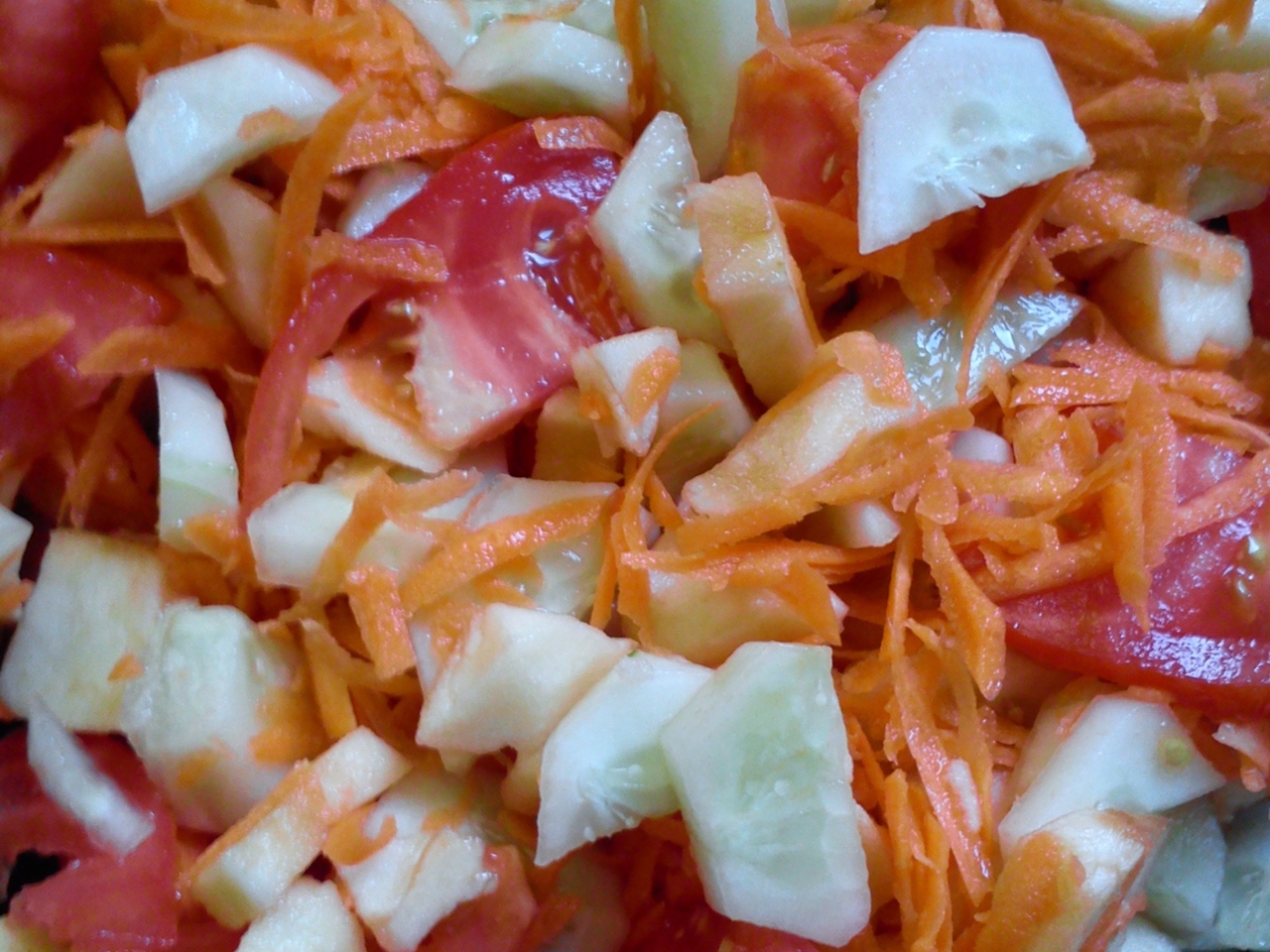 Vegetable Salad with Apple