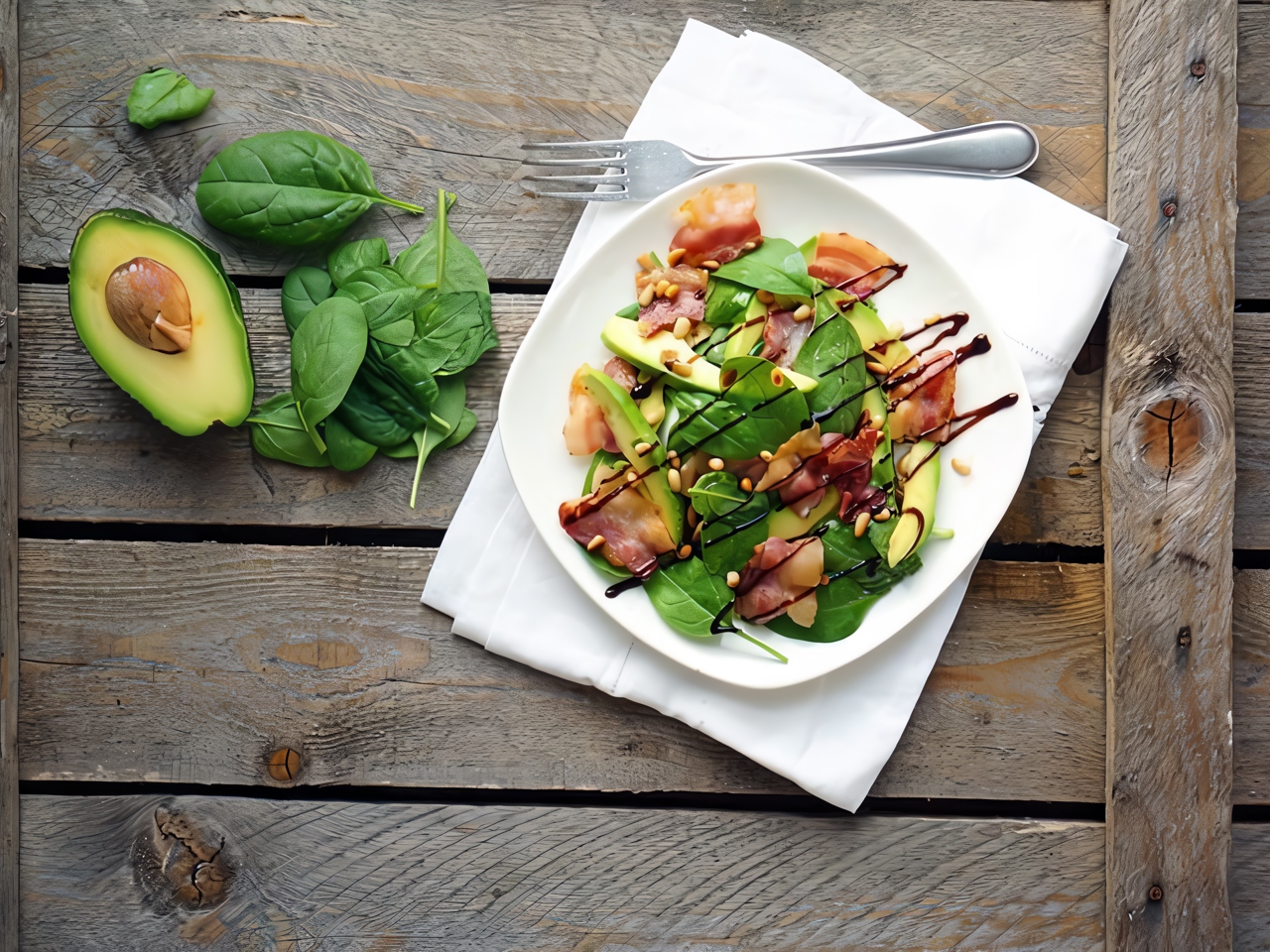 Avocado and Bacon Salad