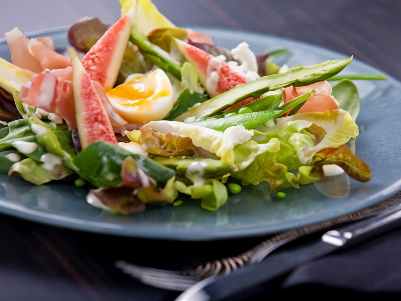 Fig Salad with Prosciutto and Aioli Sauce