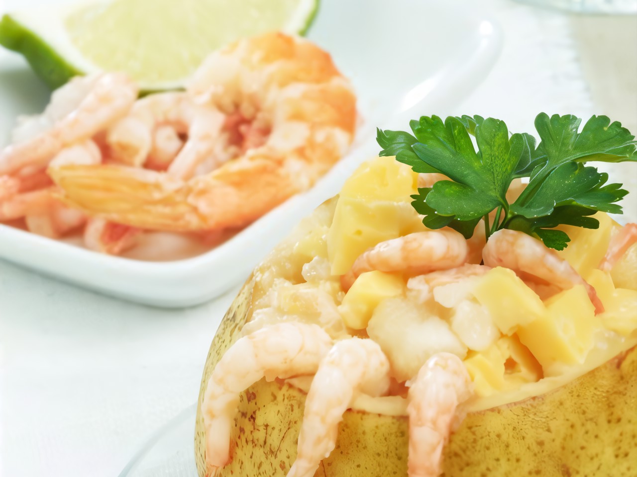 Salad with Brie Cheese and Shrimp