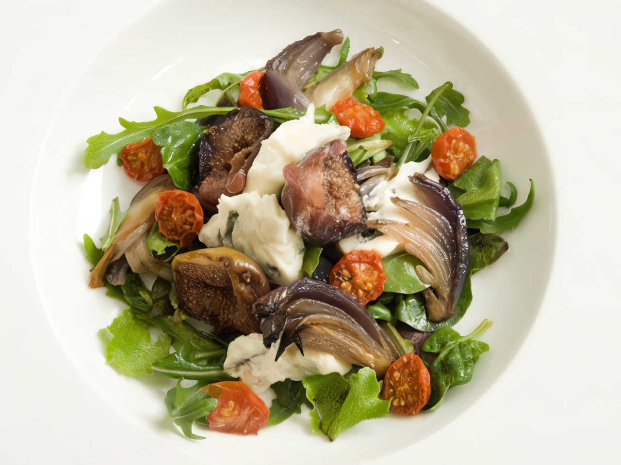Salad with Sun-Dried Tomatoes, Figs, and Caramelized Onions