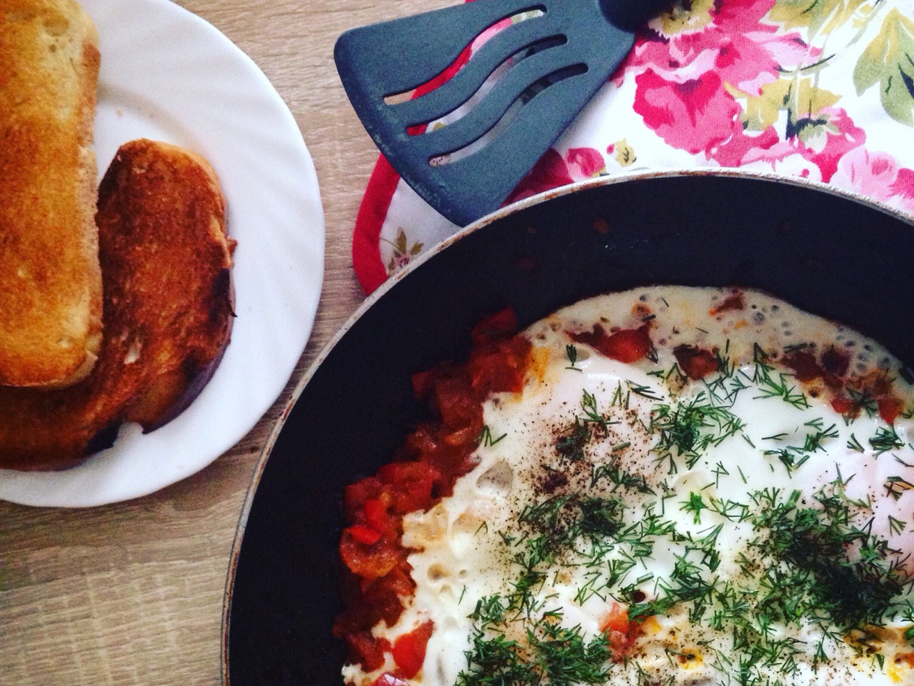 Shakshuka (Israeli Egg Dish)