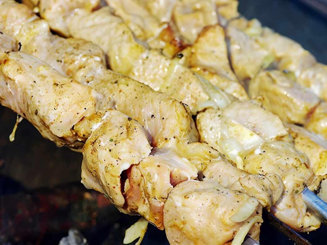 Chicken Skewers with Garlic and Rosemary