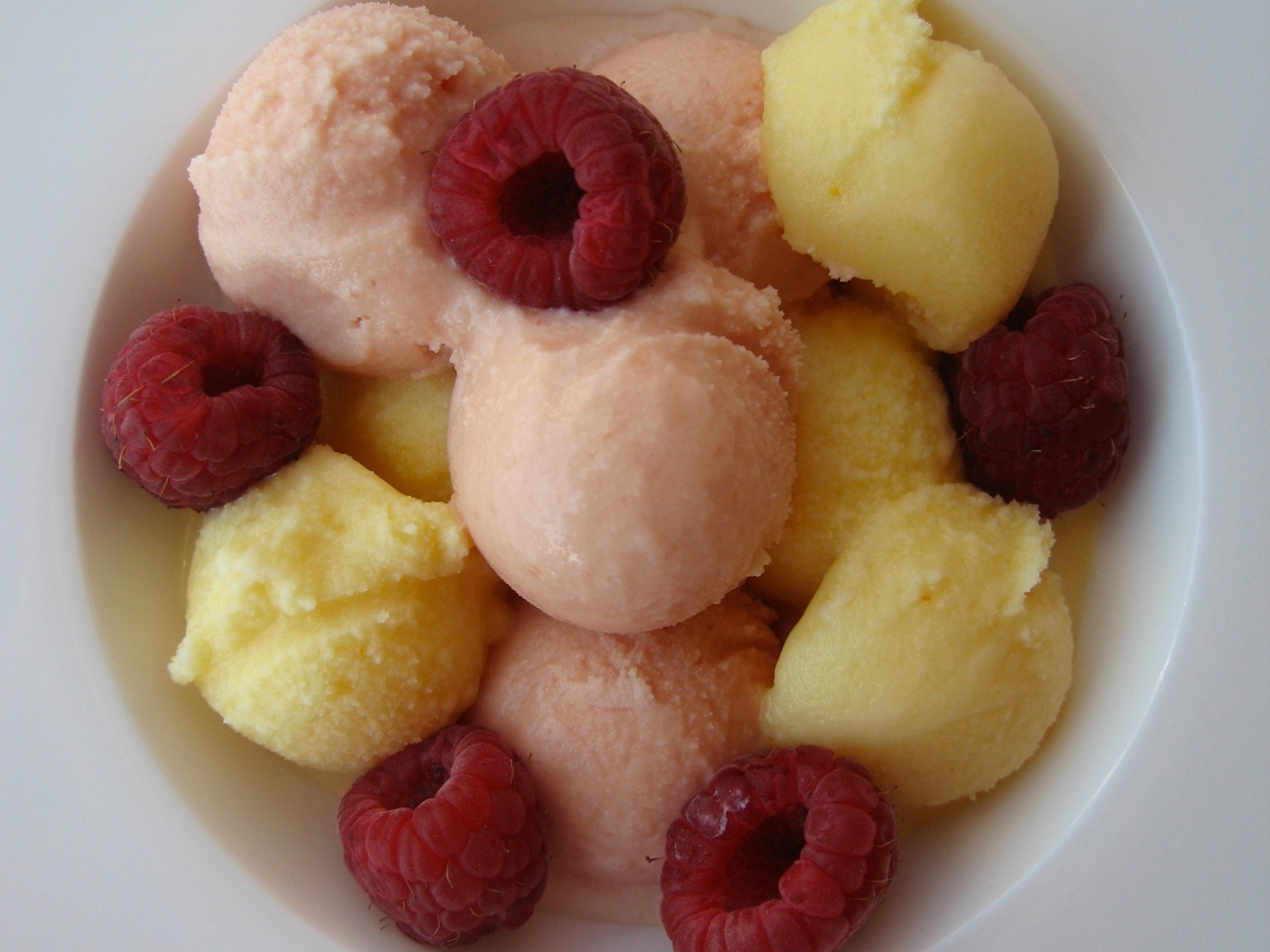 Sherbet from Yellow and Red Oranges