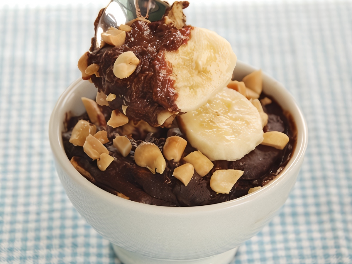 Chocolate Semolina Porridge with Banana Mousse