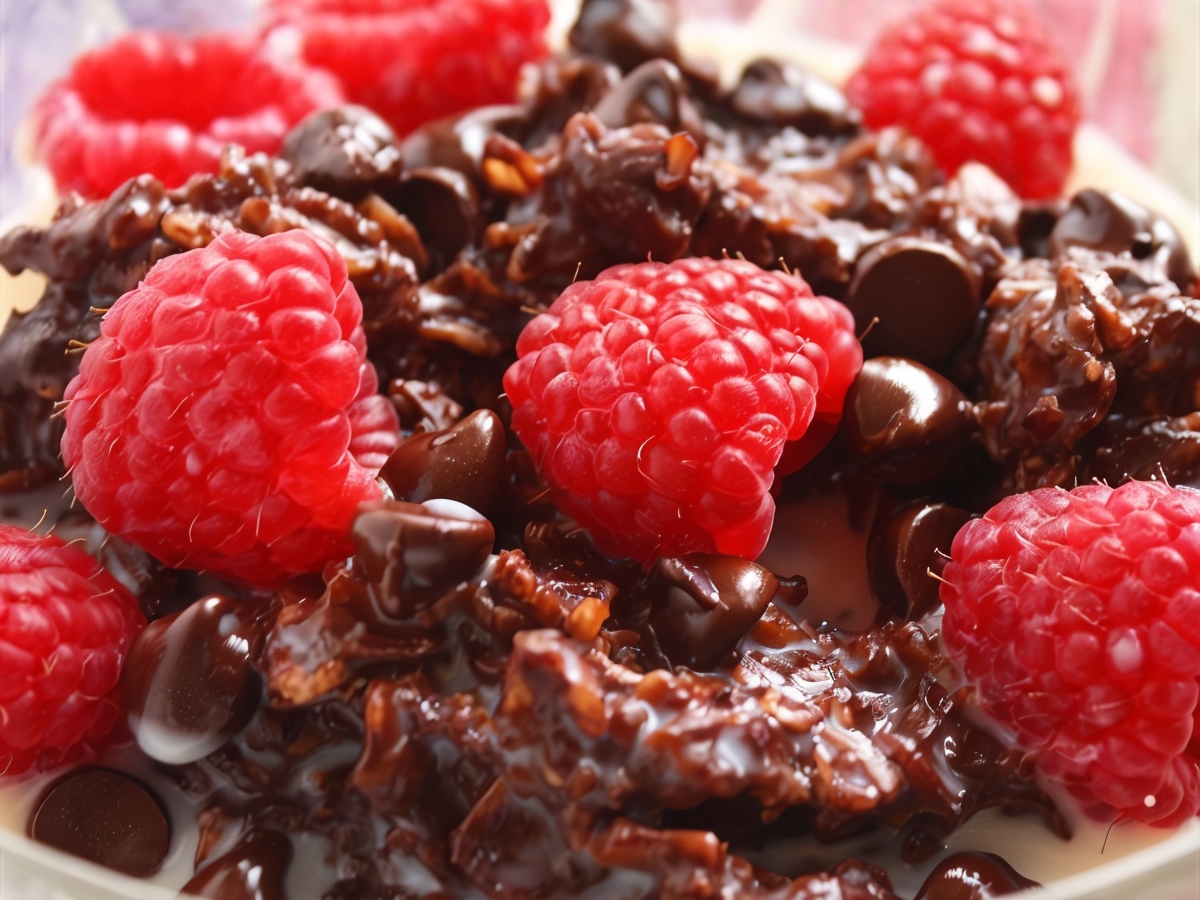 Chocolate Oatmeal with Raspberries