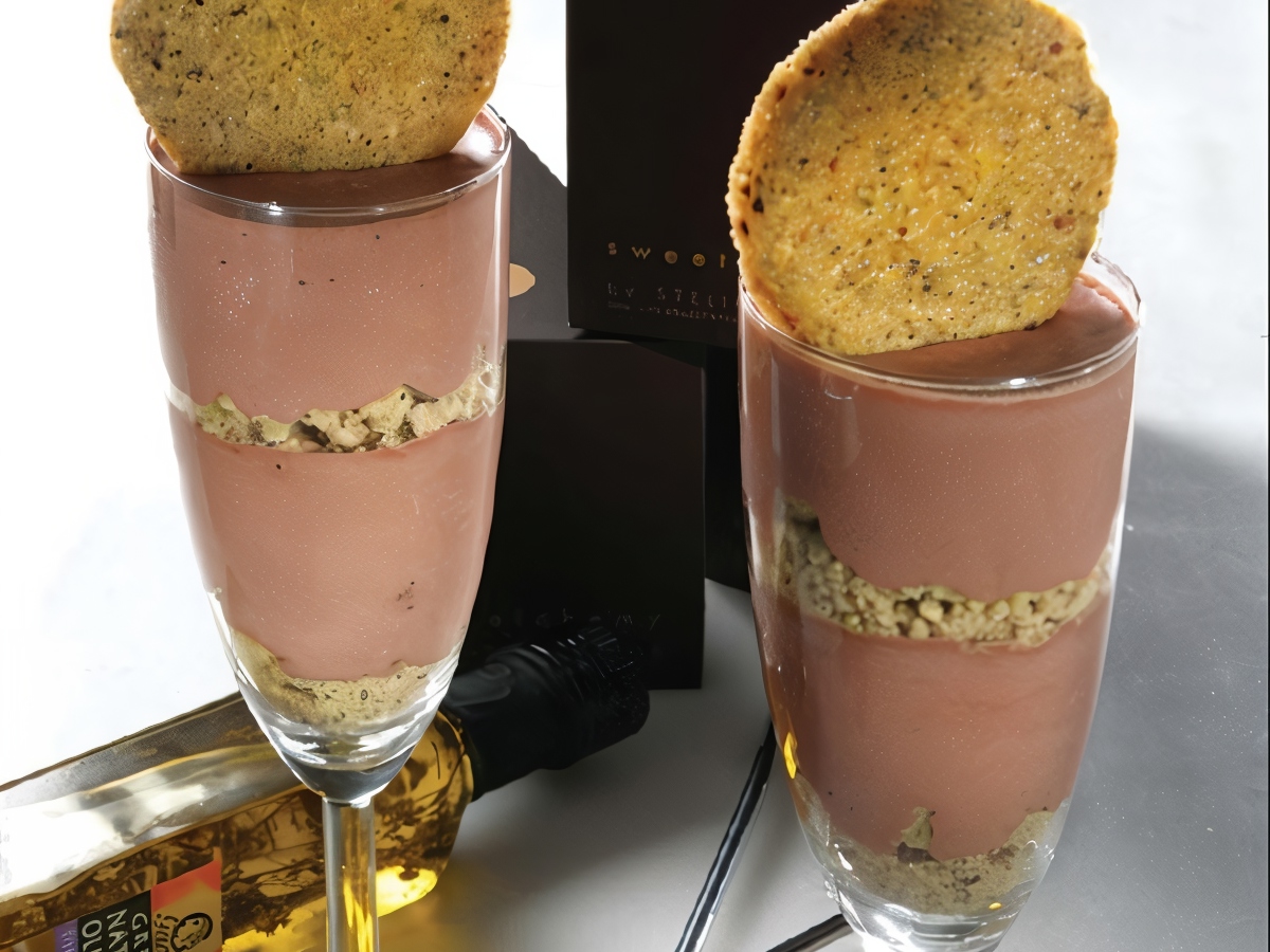 Chocolate Cream with Olive Oil and Pistachios