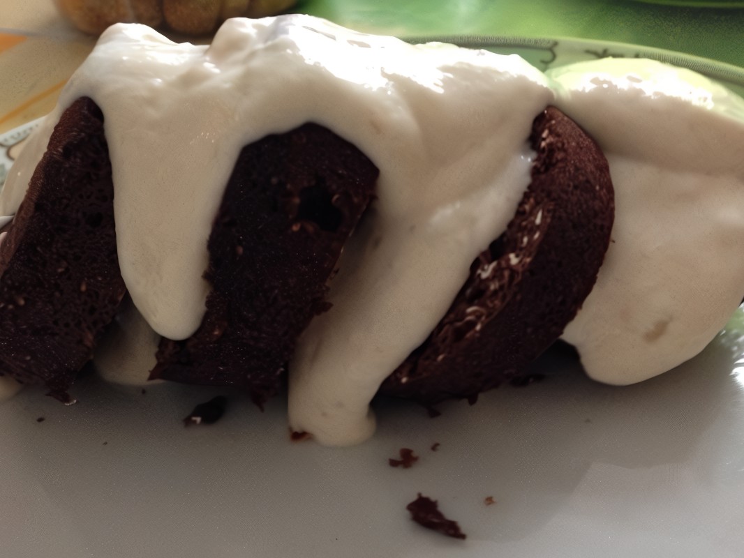 Chocolate Oatmeal Cupcake with Creamy Banana-Cottage Cheese Frosting