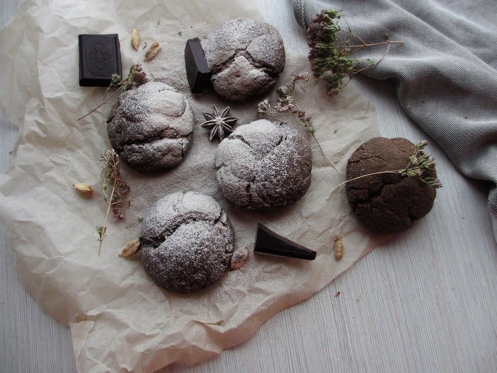 Chocolate Nut Cookies