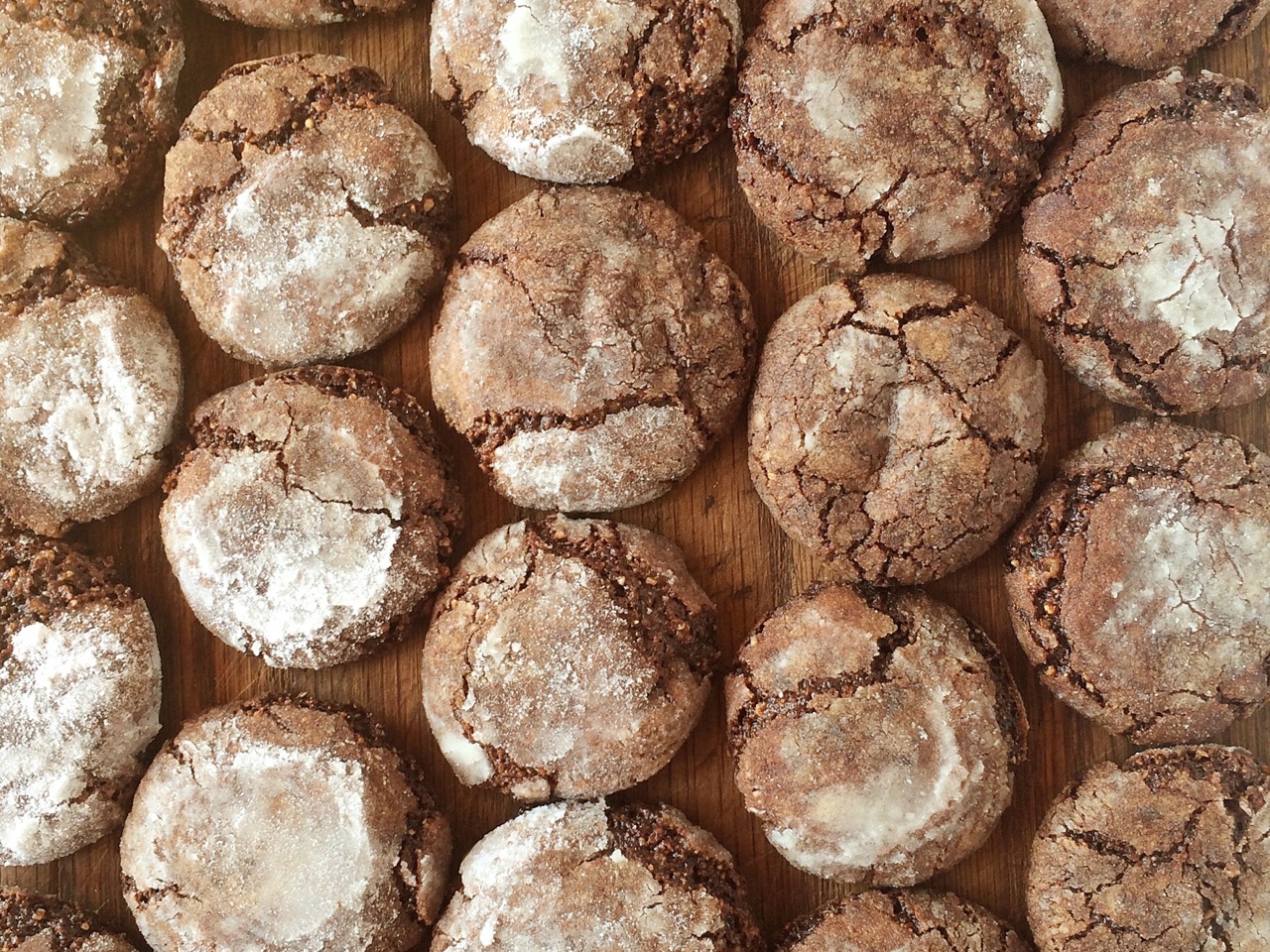 Chocolate Italian Ricciarelli Cookies