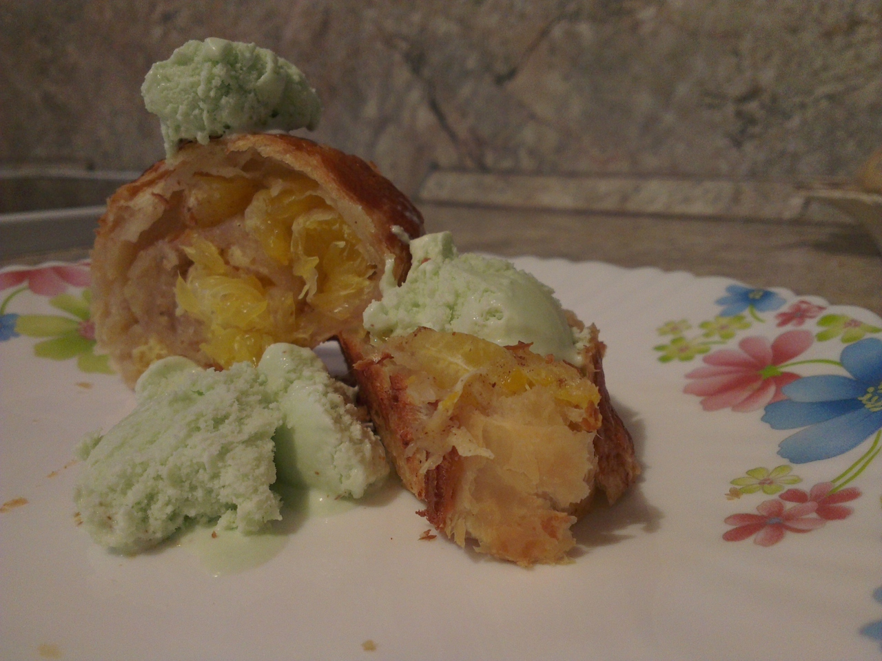 Strudel with Banana and Mandarins